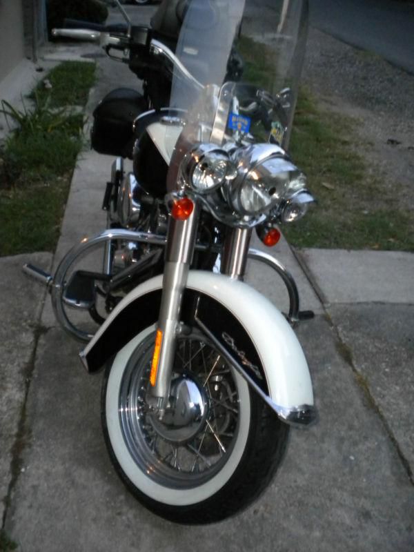 2005 Harley Davidson FLSTN Softail Deluxe