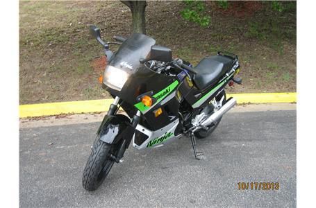 2005 kawasaki ninja 250r  sportbike 